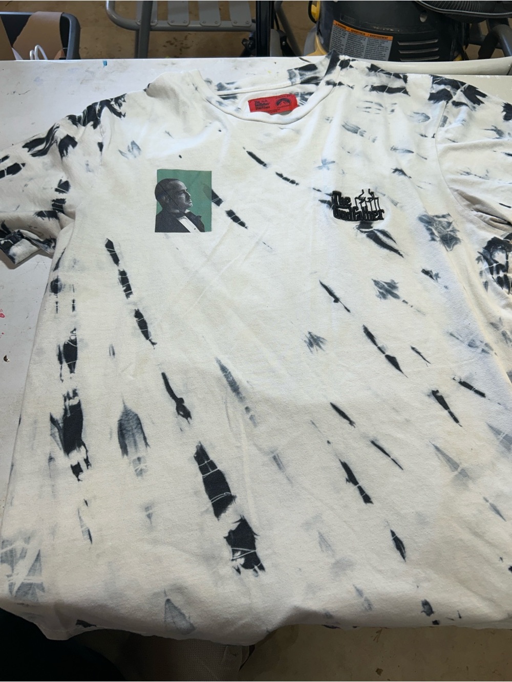 PALACE White Tie-Dye Short Sleeve Tee with Black Accents